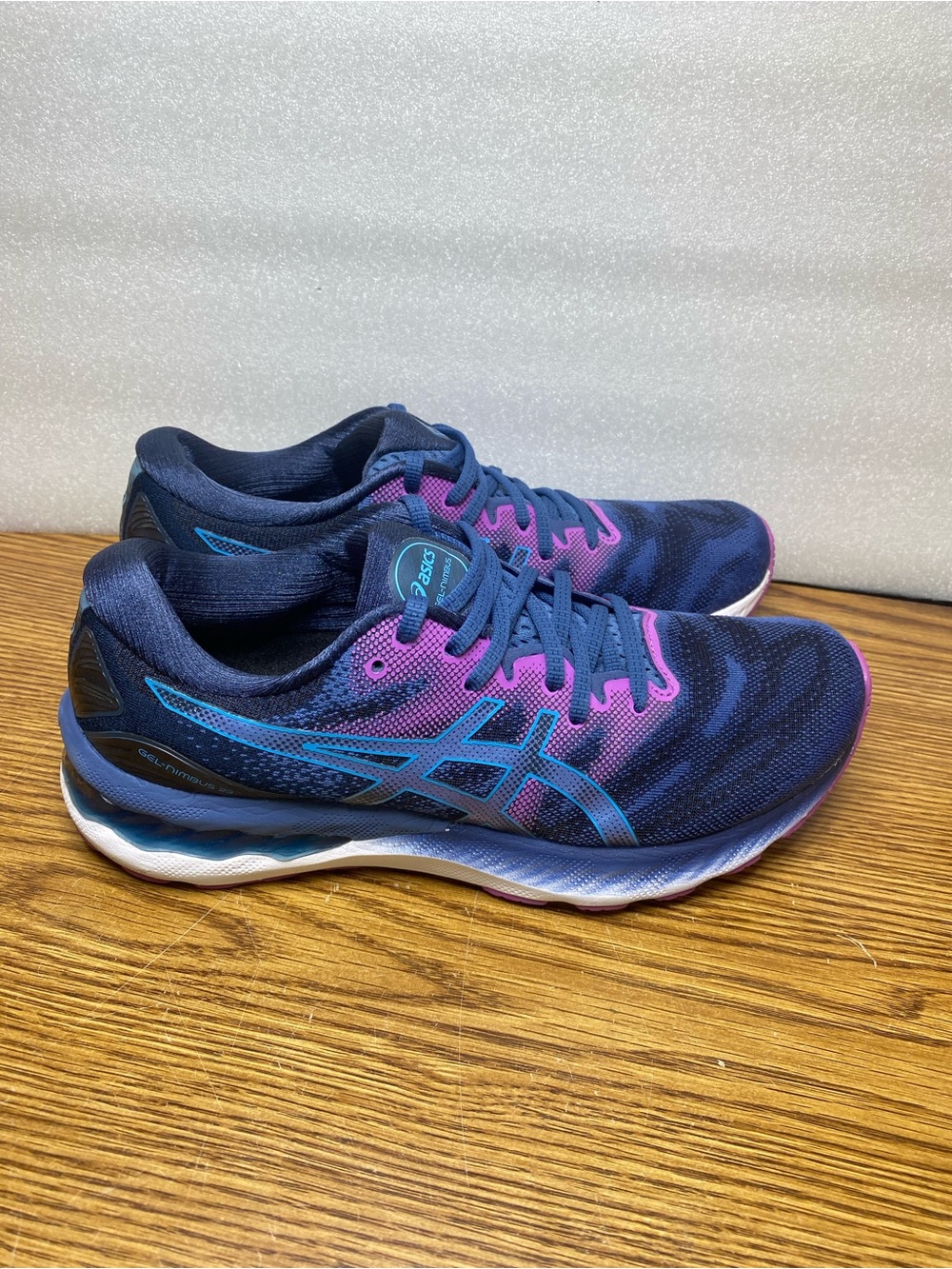 Asisc Gel-Nimbus 23 Athletic Running Shoes Sneakers Womens Size 10 Blue Purple